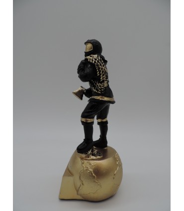 Statuette pompier résine tenue noir