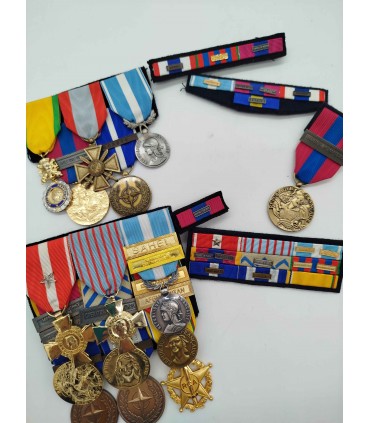 Montage médailles et barettes (sur devis)