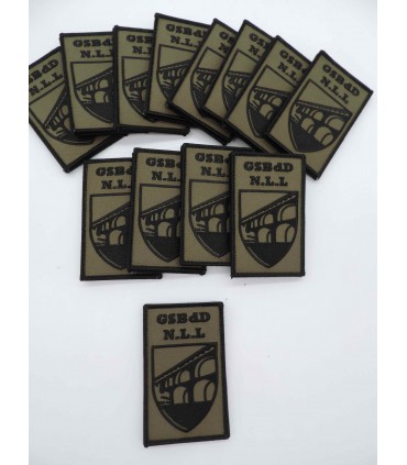 Écusson brodé / ou tissé  avec velcro 8cm (sur devis)