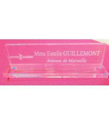 Chevalet plaque plexiglass gravé